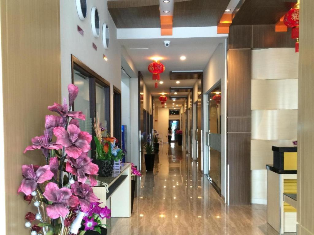 Hotel D' CaLia Tarakan Bagian luar foto