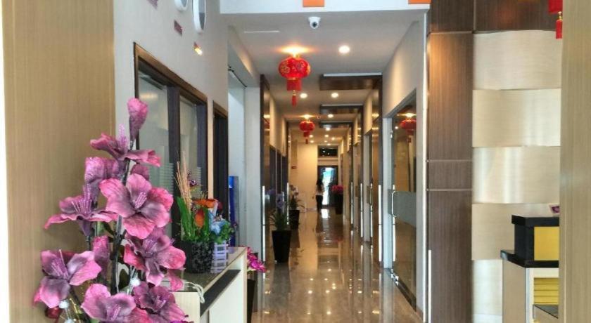 Hotel D' CaLia Tarakan Bagian luar foto