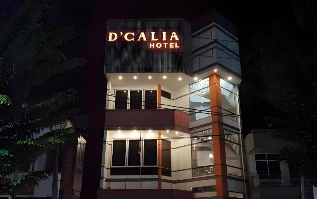 Hotel D' CaLia Tarakan Bagian luar foto