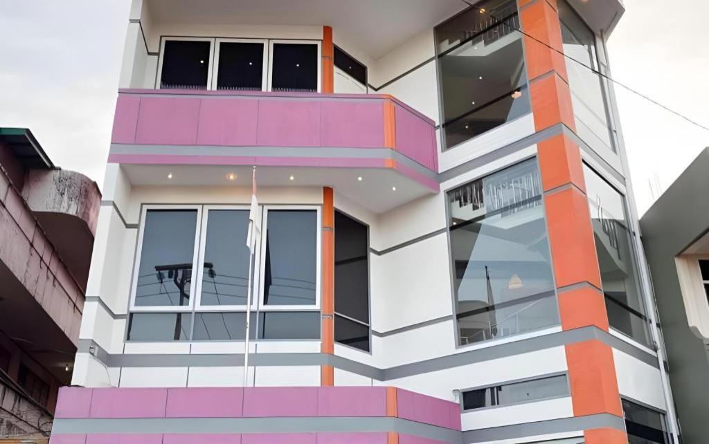 Hotel D' CaLia Tarakan Bagian luar foto