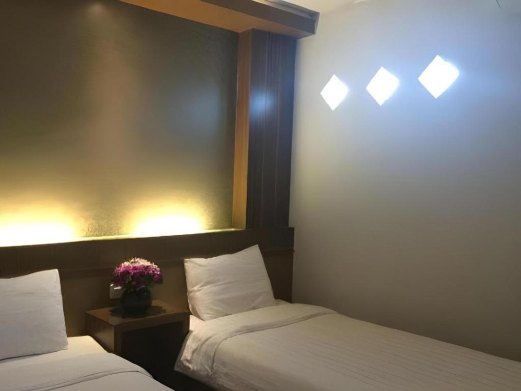 Hotel D' CaLia Tarakan Bagian luar foto