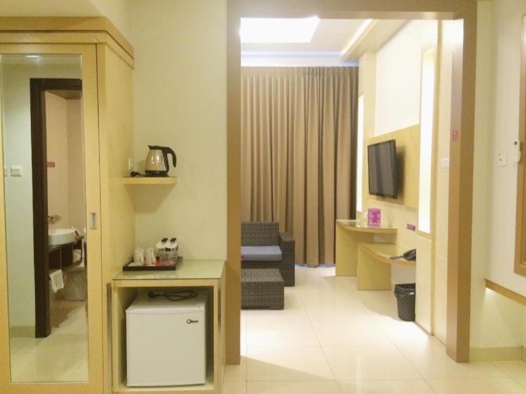 Hotel D' CaLia Tarakan Bagian luar foto