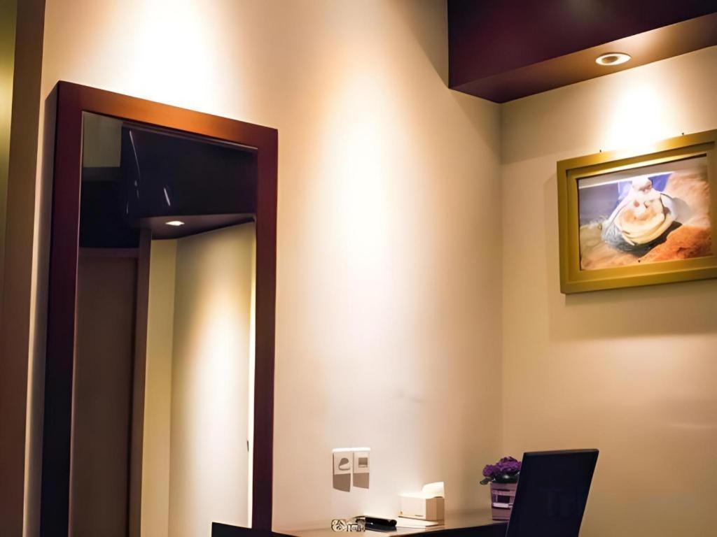 Hotel D' CaLia Tarakan Bagian luar foto