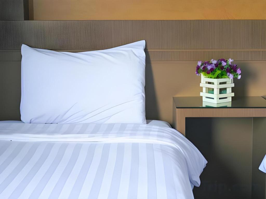 Hotel D' CaLia Tarakan Bagian luar foto